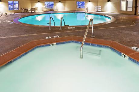 Holiday Inn Express Hotel & Suites PAULS VALLEY
