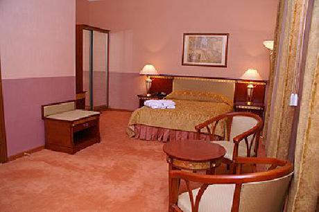 Shanghai JQ Phoenix Resort Apartment, China