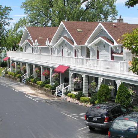 The French Country Inn Lake Ge