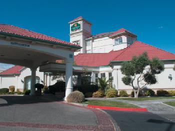 La Quinta Inn & Suites Las Vegas Summerlin Tech