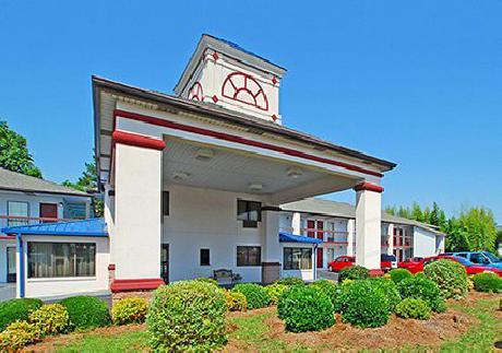 Econo Lodge  Inn & Suites Newberry