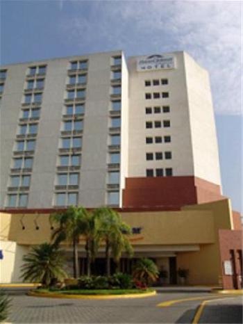 Howard Johnson Plaza Hotel Las Torres