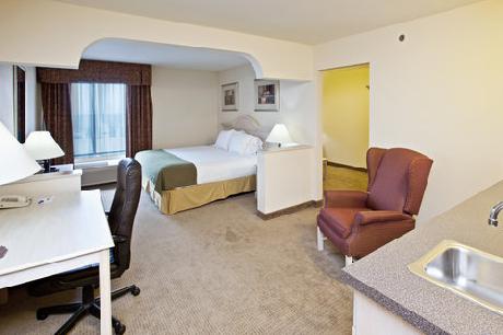 Holiday Inn Express Hotel & Suites SOUTH HAVEN