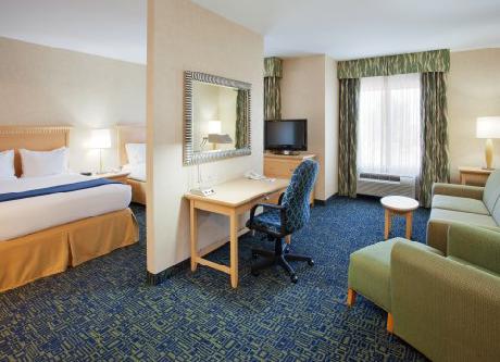 Holiday Inn Express Hotel & Suites SACRAMENTO AIRPORT NATOMAS