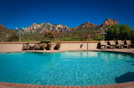 BEST WESTERN PLUS Arroyo Roble Hotel & Creekside Villas