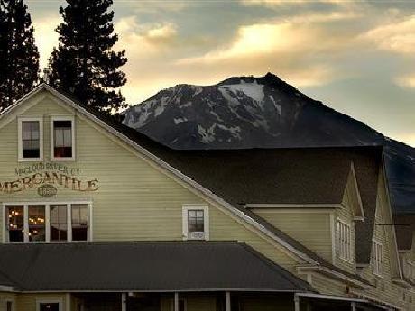 McCloud River Mercantile Inn