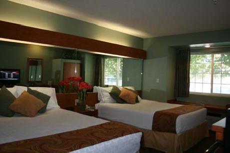 Monument Inn and Suites