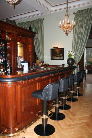 Schlosshotel Hugenpoet Gmbh