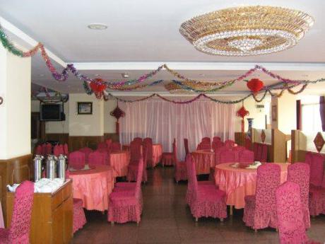 Ganjin Business Hotel