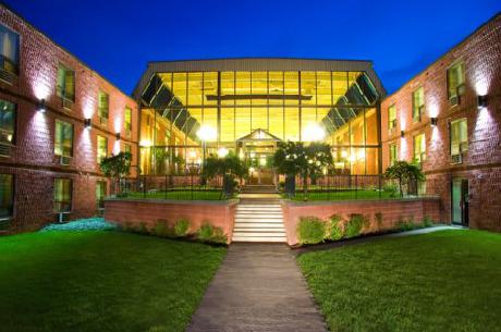 BEST WESTERN PLUS Highland Inn & Conference Centre