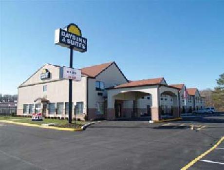 Days Inn and Suites Seaford