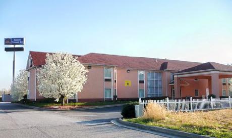 BEST WESTERN Dawson Village Inn