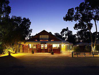 Outback Pioneer, a member of all seasons hotels