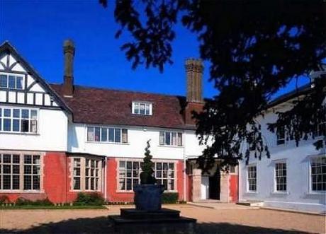 Greenwoods Hotel Spa and Retreat