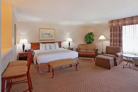 Holiday Inn BOSTON-SOMERVILLE