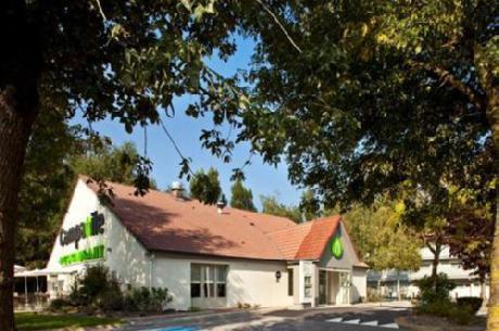 Campanile Valenciennes Ouest - Petite Foret