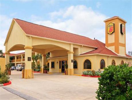 Super 8 Houston Hobby Airport South
