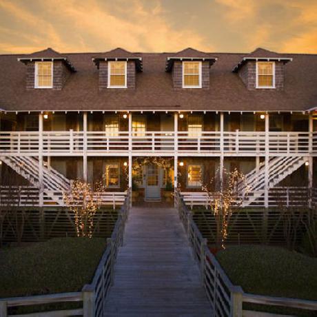 The First Colony Inn