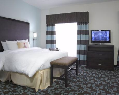Hampton Inn  Suites Nashville * Opryland