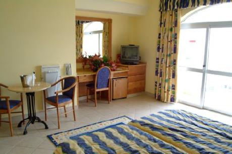 Paradise Bay Resort Hotel