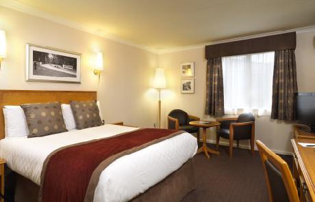 Thistle East Midlands Airport