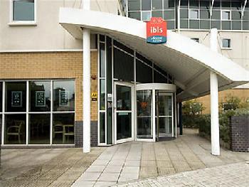 ibis Cardiff