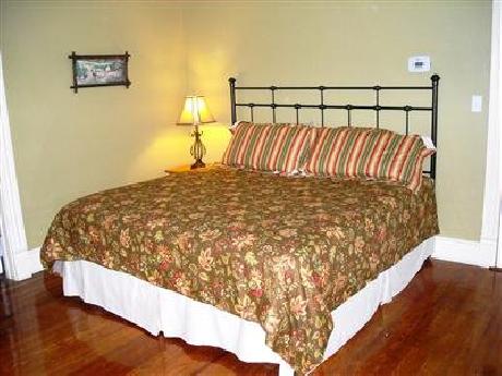 The Inn At Tabbs Creek