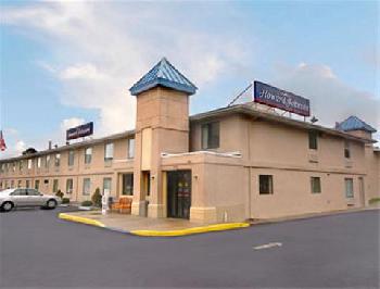 Howard Johnson Inn and Suites - Dorney Park