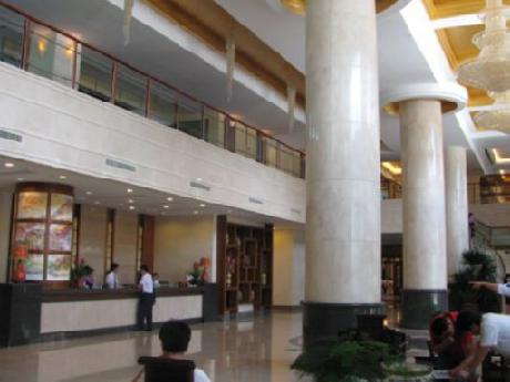 Jinhong HotSpring Garden Hotel