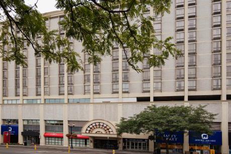 Crowne Plaza HAMILTON HOTEL & CONF CENTER