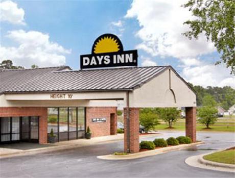 Days Inn Rocky Mount Golden East