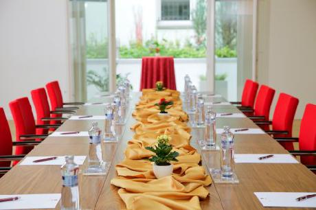 Mamaison Hotel Riverside