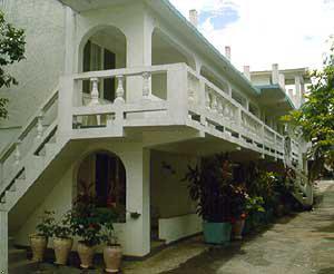 La Mar Resort & Cafe