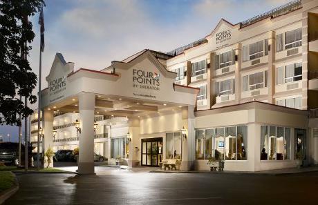 Four Points by Sheraton Toronto Lakeshore