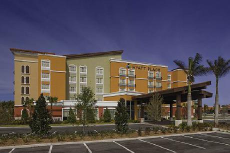 Hyatt Place Coconut Point