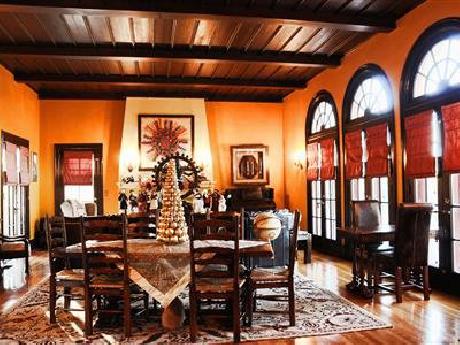 Nicholson Mansion at Fairfores