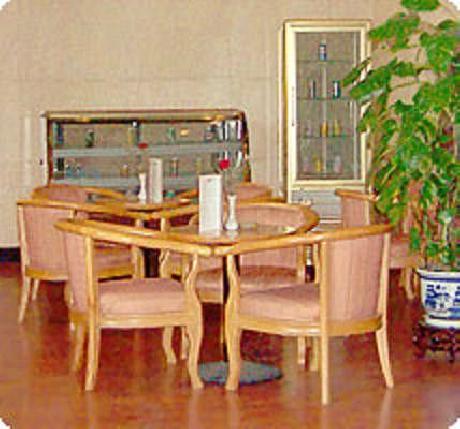 Golden Dragon Airline Grand Hotel