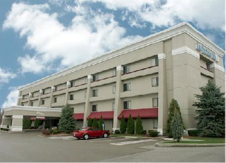 La Quinta Inn & Suites Cincinnati Northeast