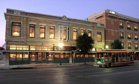 BEST WESTERN PLUS Sunset Suites-Riverwalk