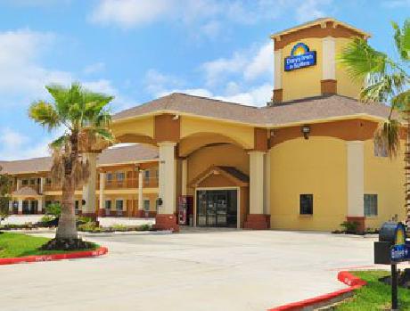 Days Inn and Suites Bayou Land