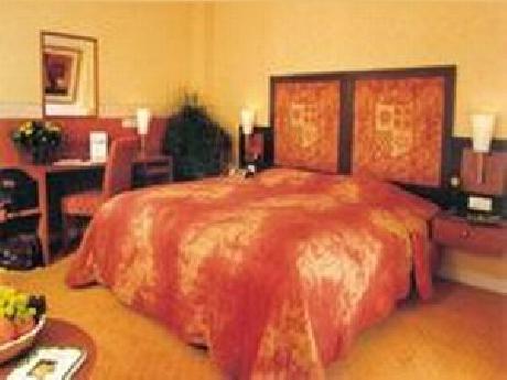 Xingya Jianguo Hotel