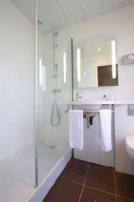 Kyriad Paris 10 - Gare du Nord