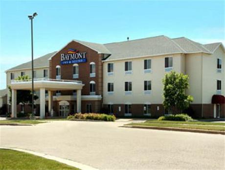 Baymont Inn and Suites Waterford/Burlington, WI