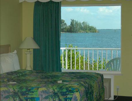 The Inn at Captain Hirams