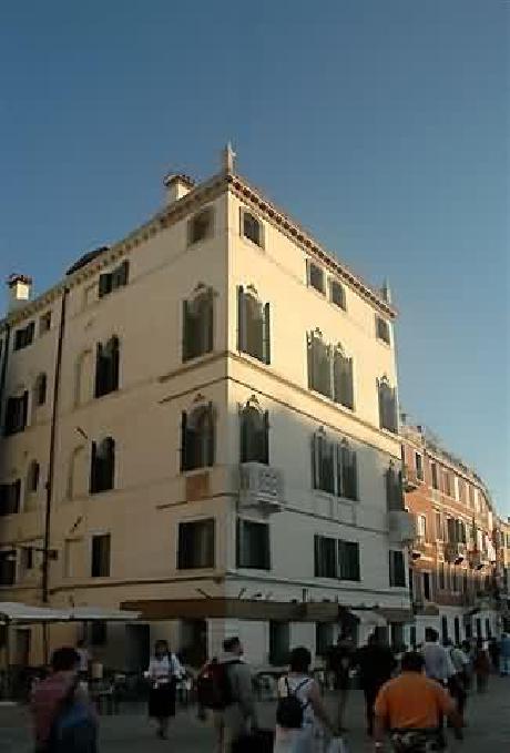 Hotel Antiche Figure