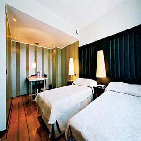 Reval Park Hotel and Casino