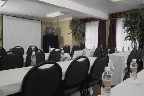 BEST WESTERN Airport Albuquerque InnSuites Hotel & Suites