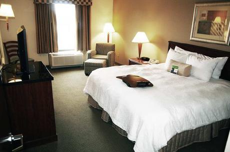 Hampton Inn  Suites Lake Mary At C