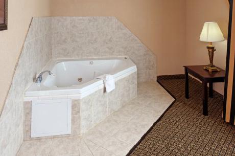 Holiday Inn Express Hotel & Suites SAN ANTONIO I-10 NORTHWEST