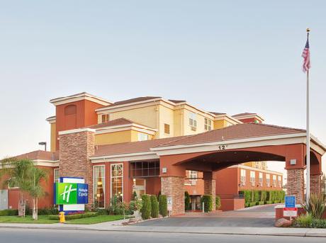 Holiday Inn Express WEST SACRAMENTO - CAPITOL AREA